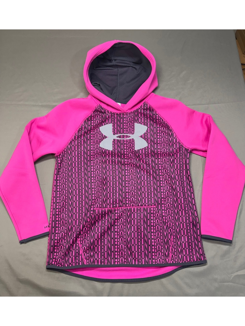 Under Armour Youth XL Pink and Black Hoodie Sweatshirt